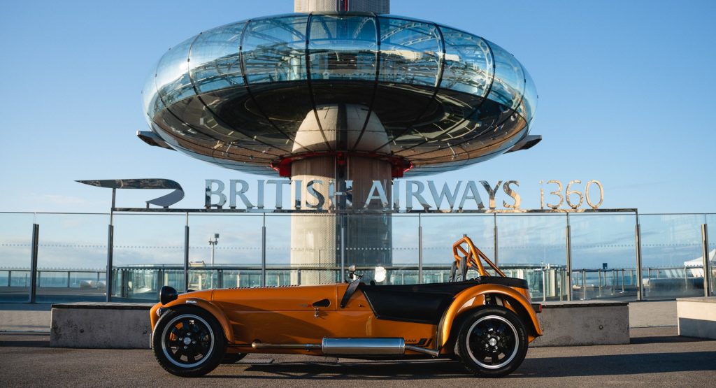 Caterham Will Build A Seven 170 In Six Hours On The Highest Pop-Up Car Dealership In The World