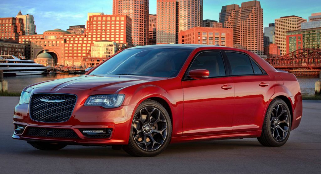 The Ancient Chrysler 300 Will Still Be Around For 2022