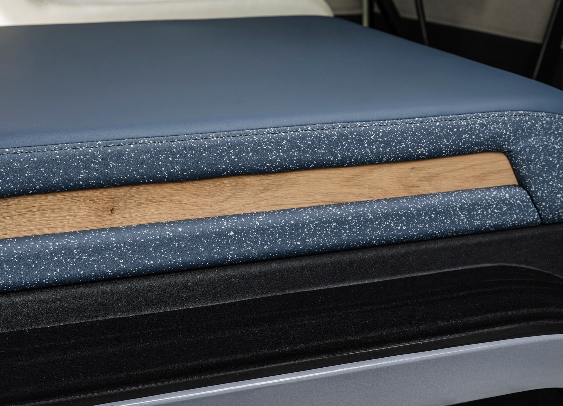 Continental Transforms A Classic VW T2 Into The AMBIENC3 Concept