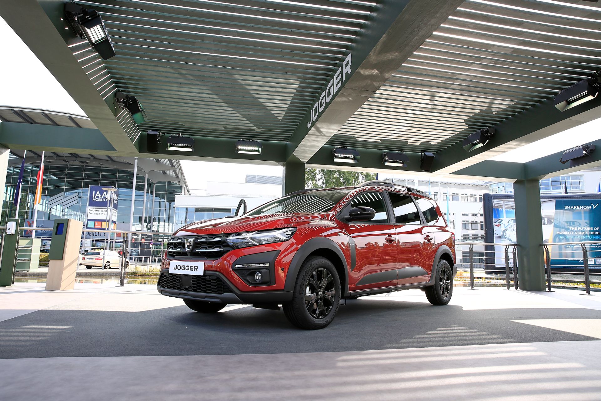 Dacia Jogger Unveiled On A Floating Platform Looking Larger IRL