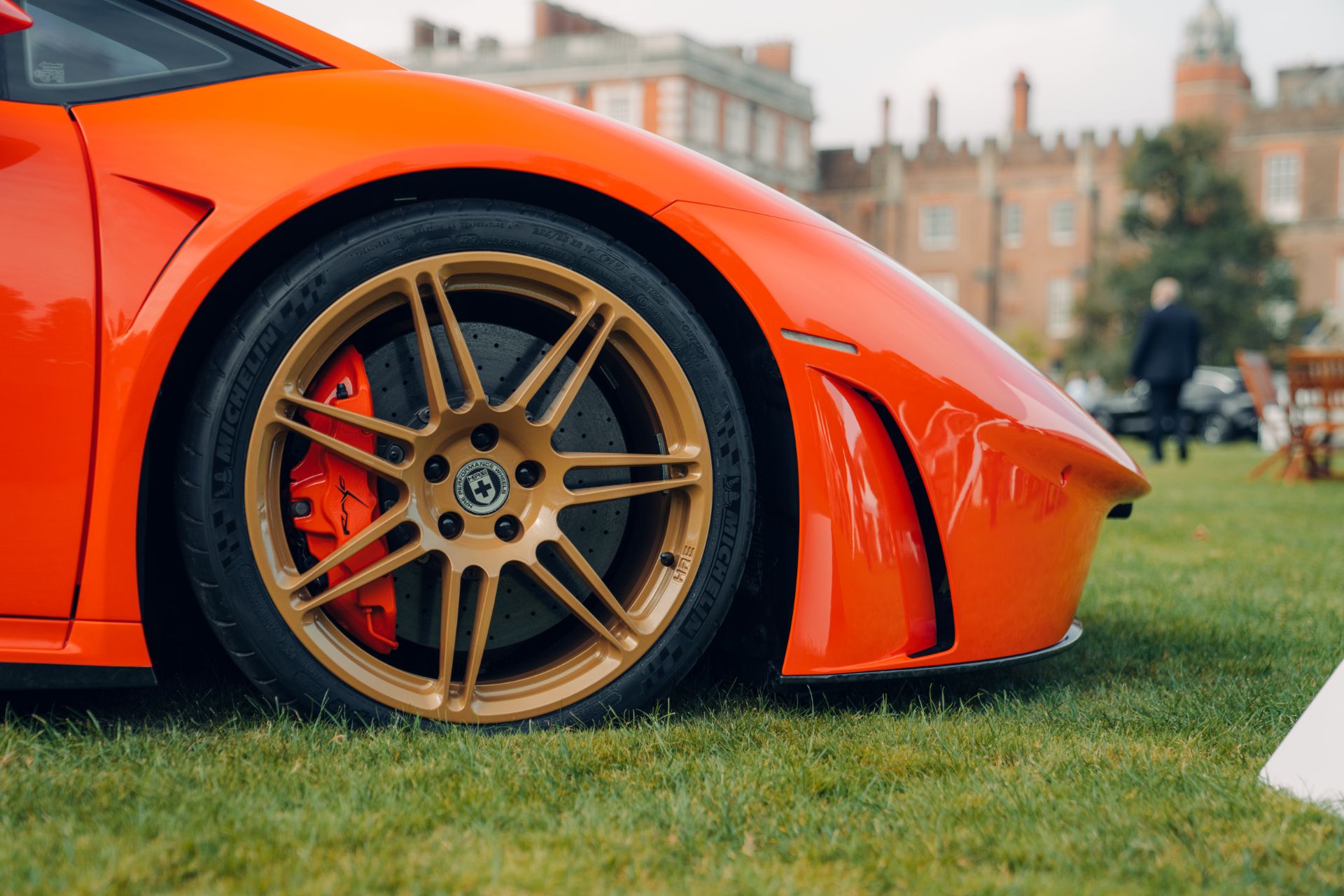 7X Design Rayo Is A One-Off 1,900 HP Lambo Huracan With A Custom Body And Eyelashes