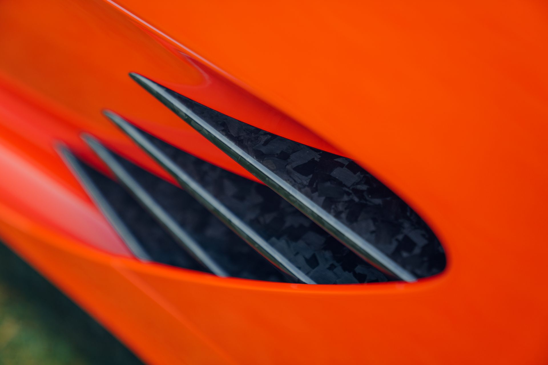 7X Design Rayo Is A One-Off 1,900 HP Lambo Huracan With A Custom Body And Eyelashes