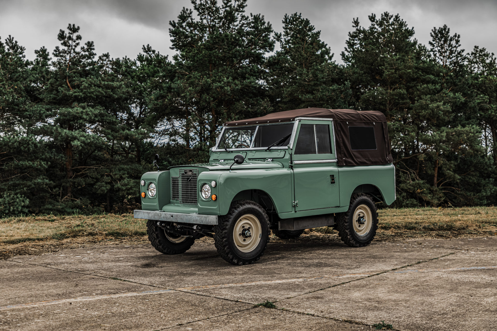 Classic Land Rover Series IIA Can Now Become An EV Thanks To Everrati