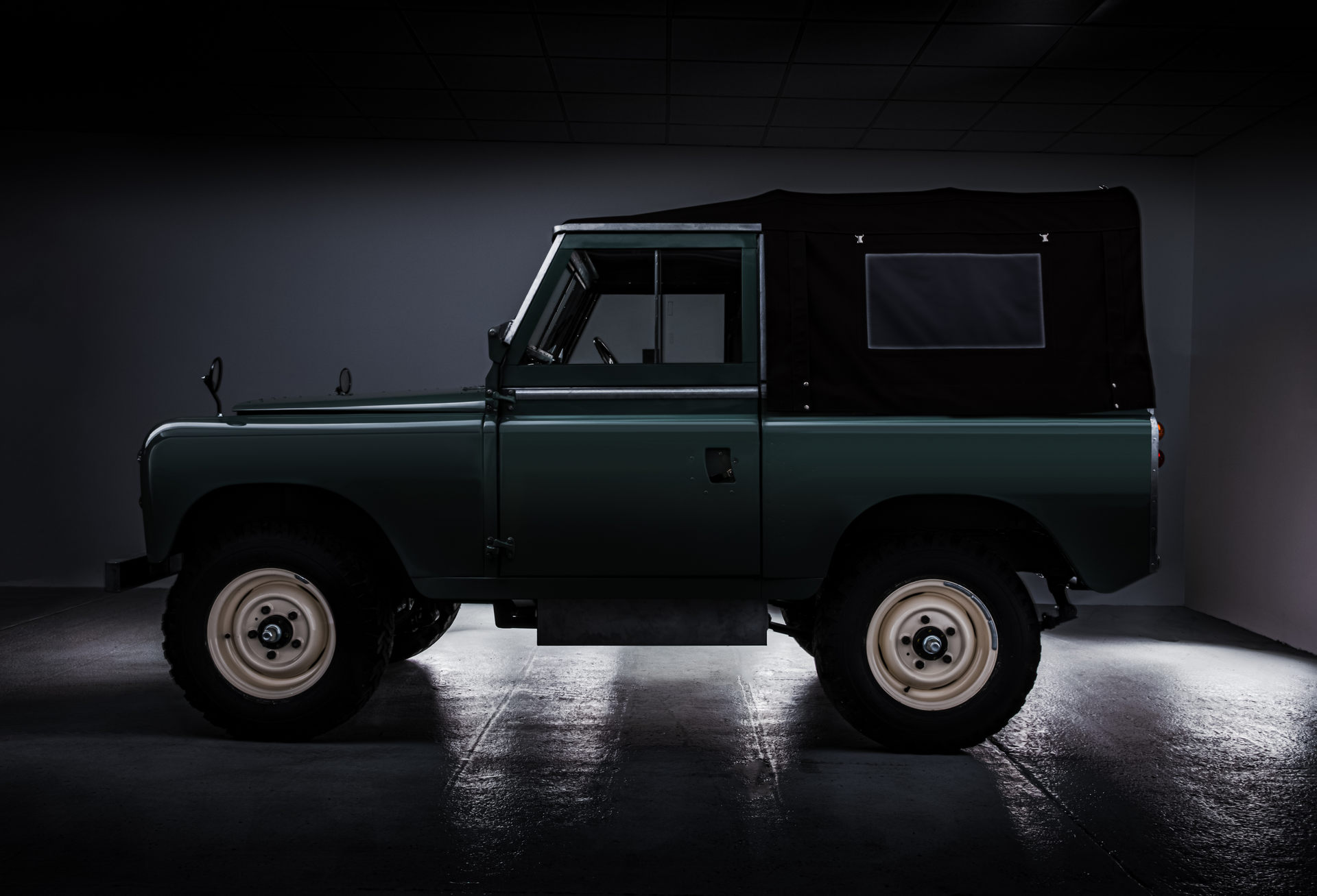 Classic Land Rover Series IIA Can Now Become An EV Thanks To Everrati