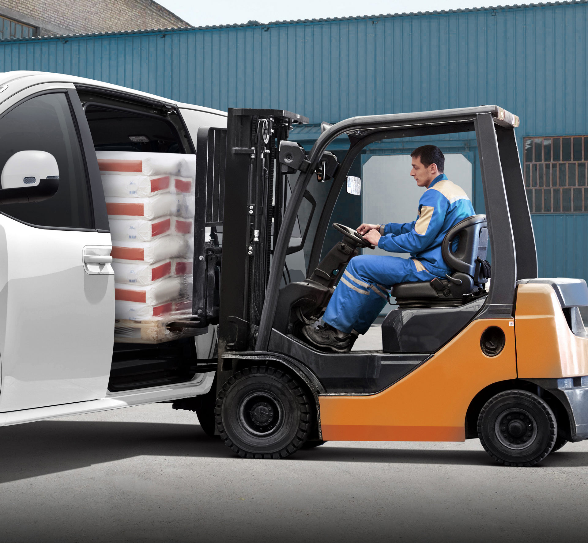 The New 2022 Hyundai Staria-Load Is One Funky Looking Commercial Van