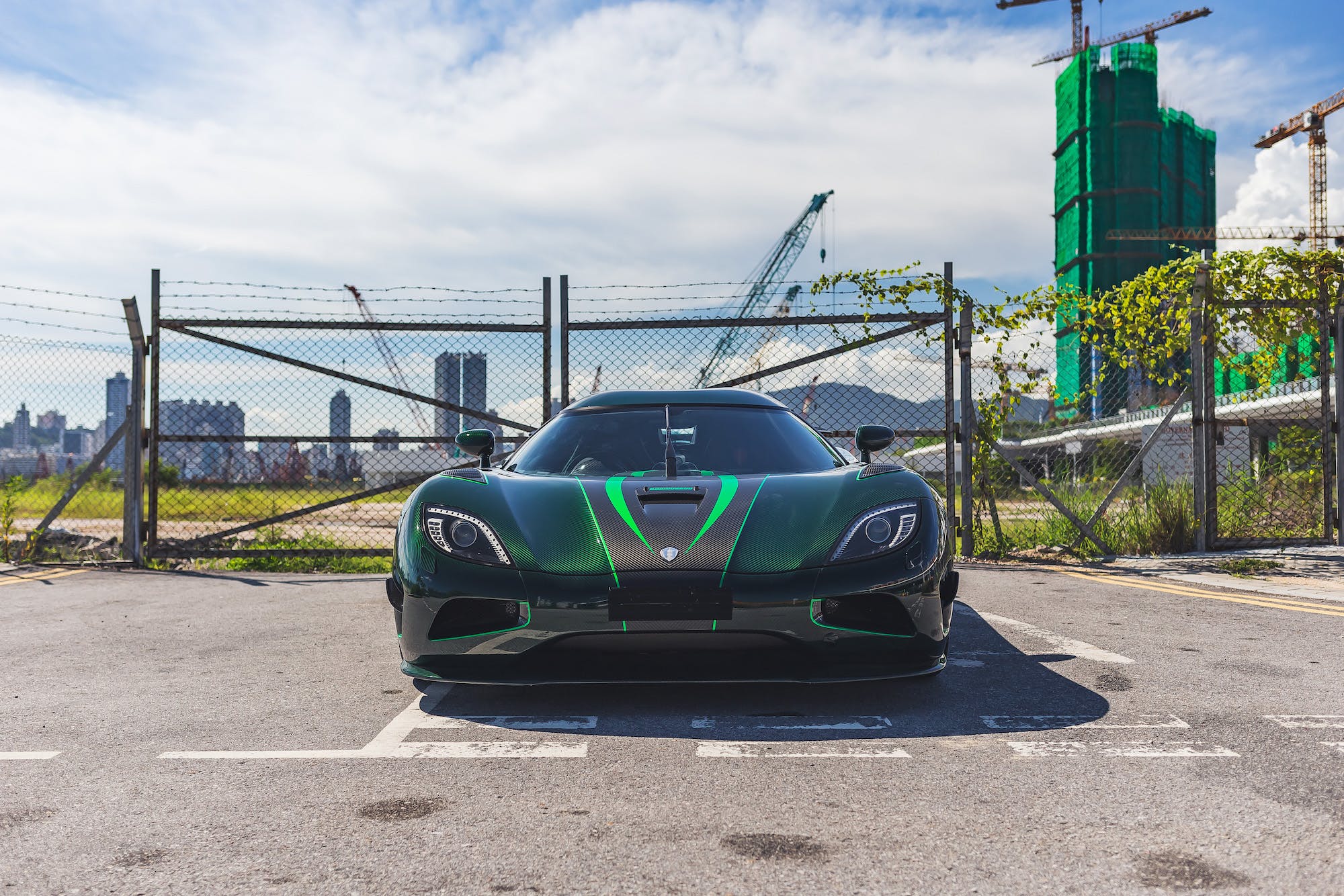 Stunning Green Carbon-Fiber Koenigsegg Agera S Offered In Online Auction