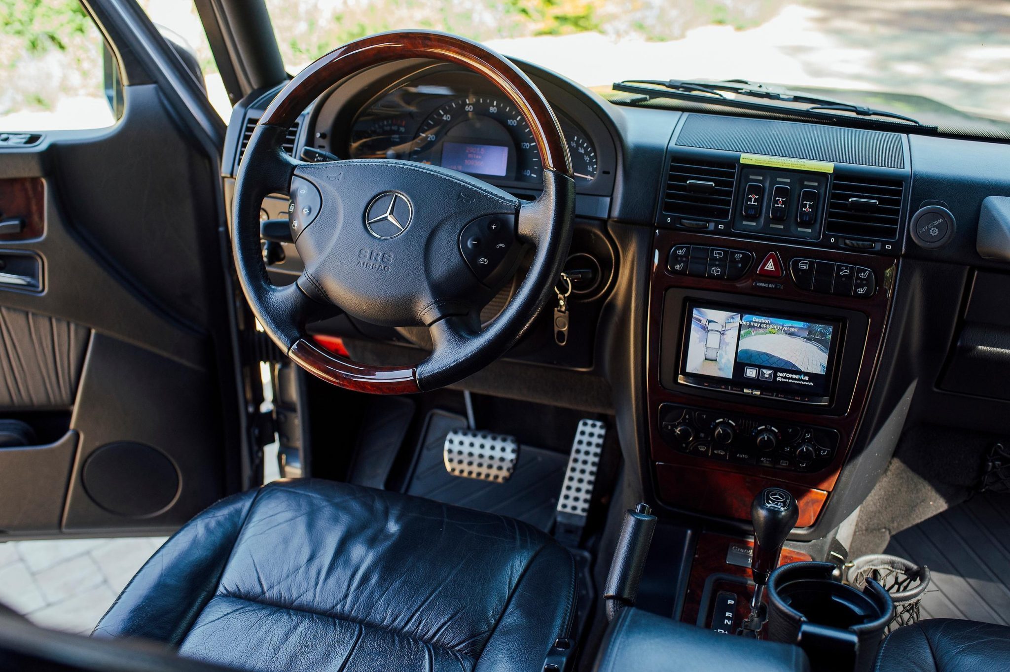 Will You Pick Up This Extended 2005 Mercedes-Benz G500 Truck Conversion?