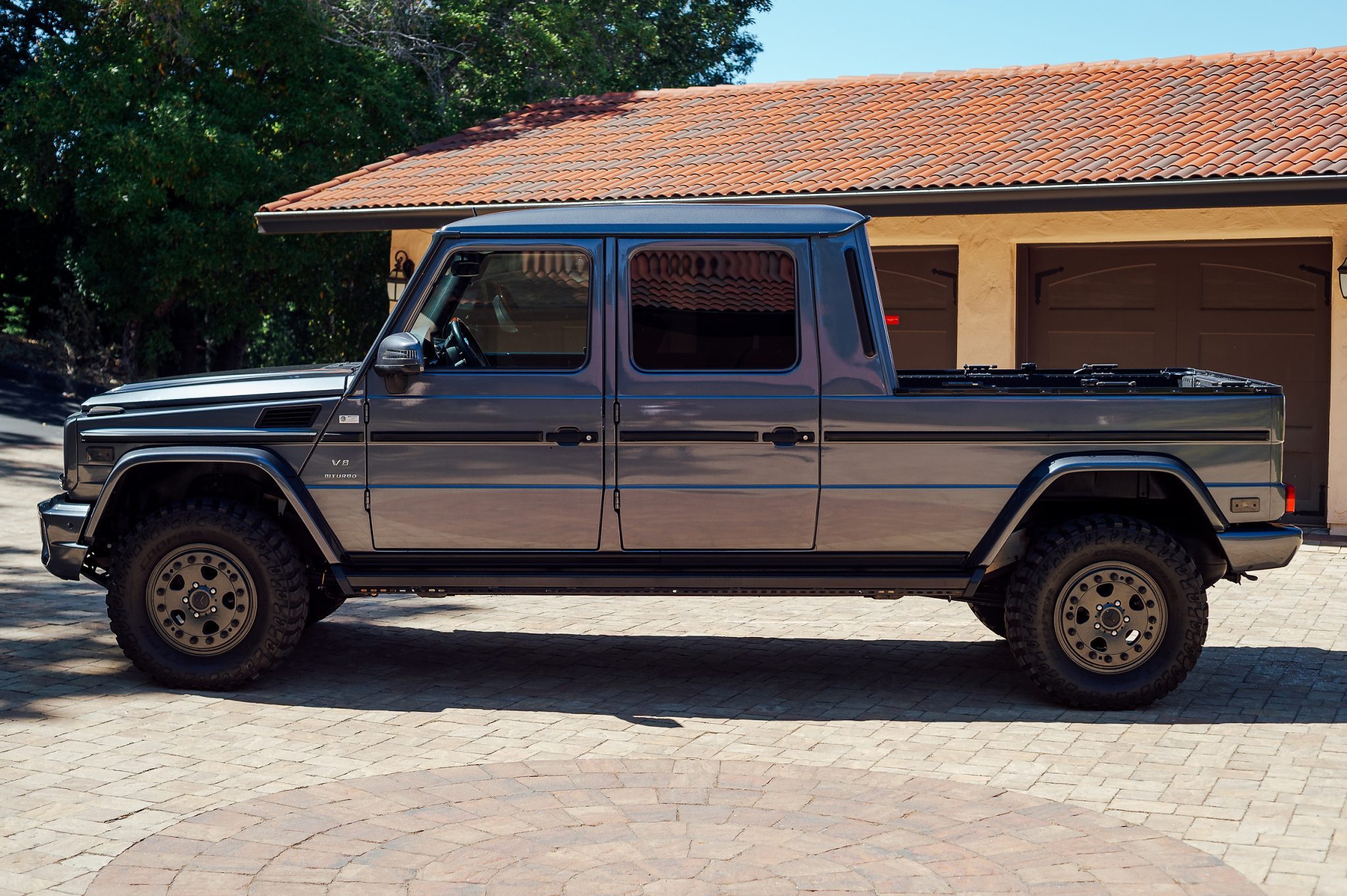 Will You Pick Up This Extended 2005 Mercedes-Benz G500 Truck Conversion?
