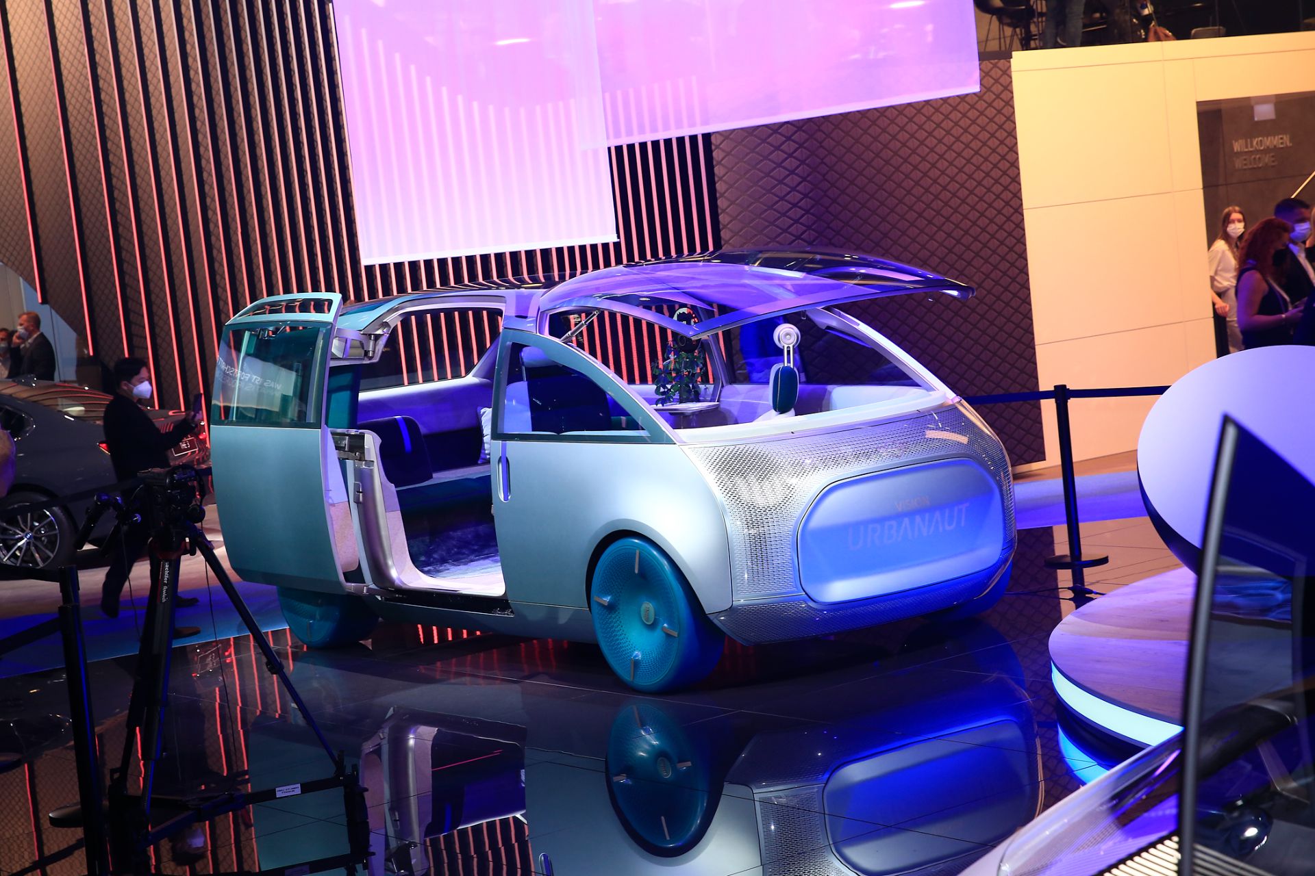 MINI Urbanaut Concept Might Lead To A Production Minivan, Company Says At Munich Motor Show