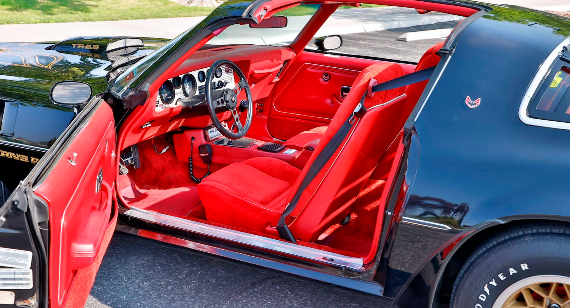 Low-Mileage 1978 Pontiac Firebird Trans Am Ticks The Right Boxes For Muscle Car Lovers