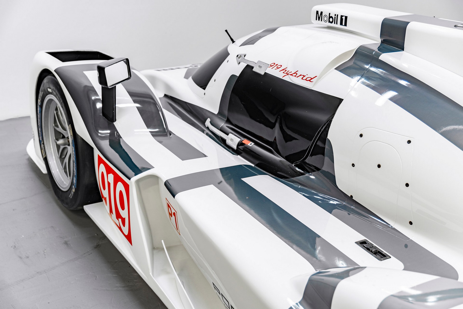 You Can Buy A Porsche 919 Hybrid At Auction Next Month, But There’s A Big Caveat