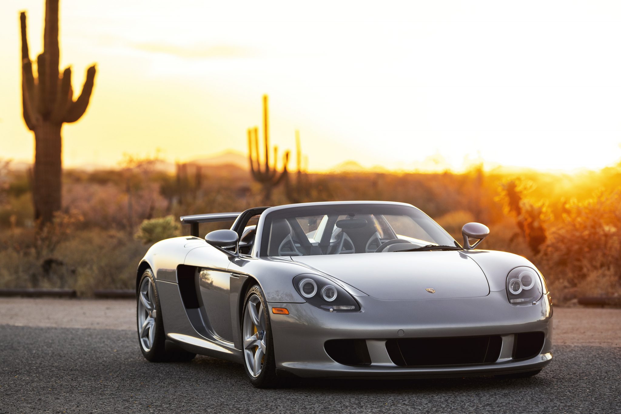 Bidding On This Low-Mileage Porsche Carrera GT Has Already Hit $1 Million