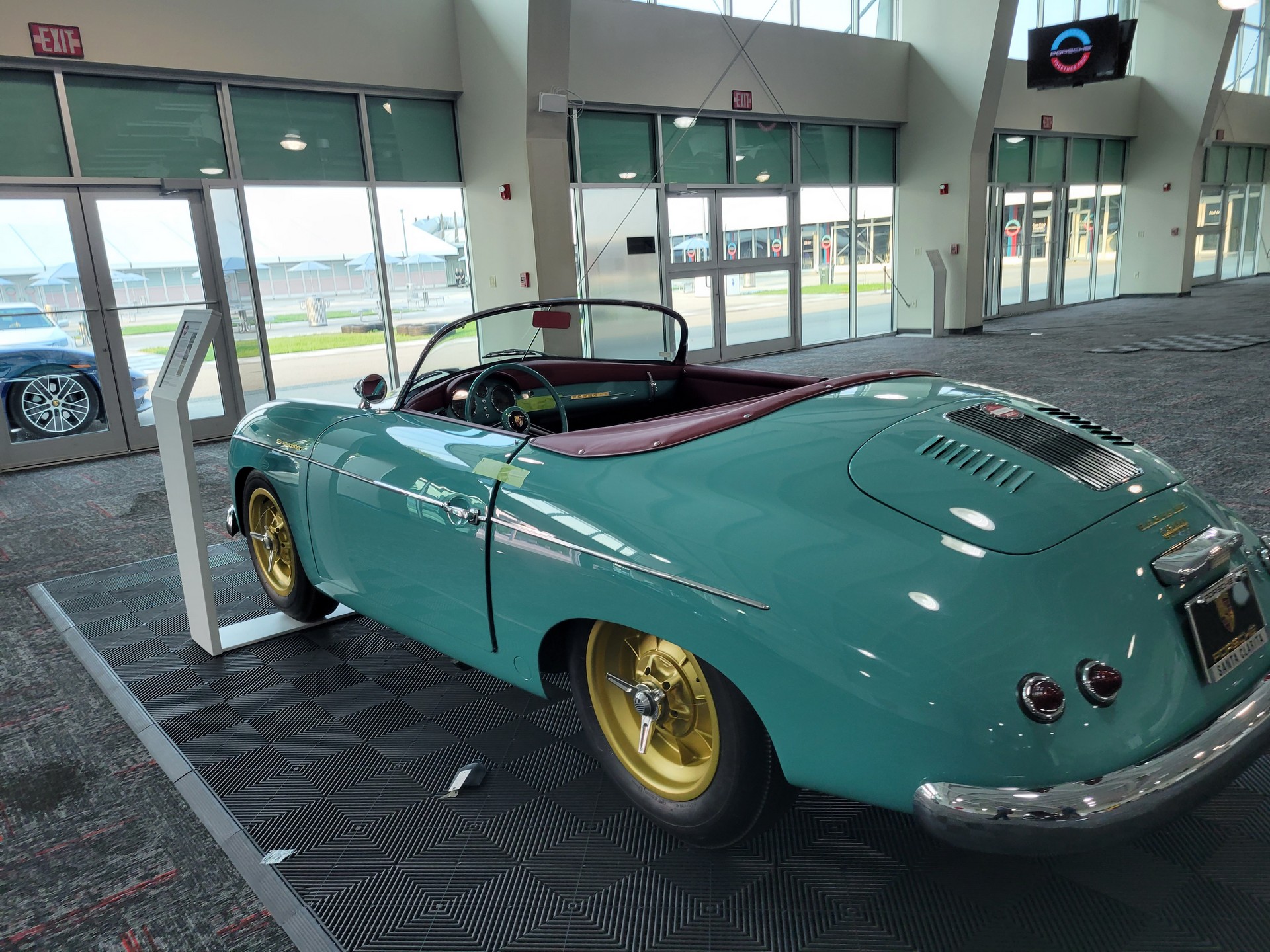 Porsche Classic Restoration Challenge Crowns This 1989 911 Targa The Winner