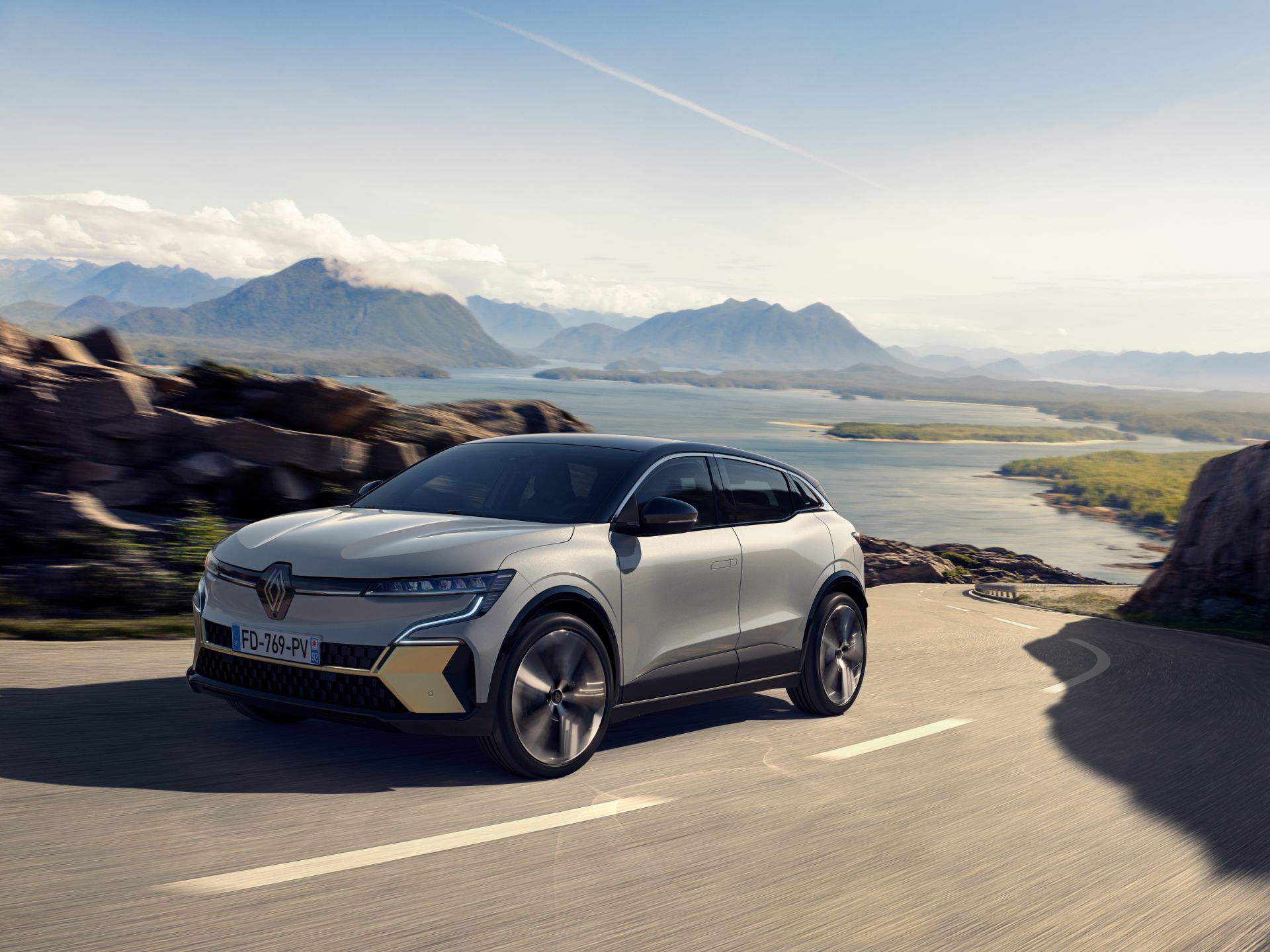 2022 Renault Mégane E-Tech Unveiled As A Fully Electric Compact Crossover