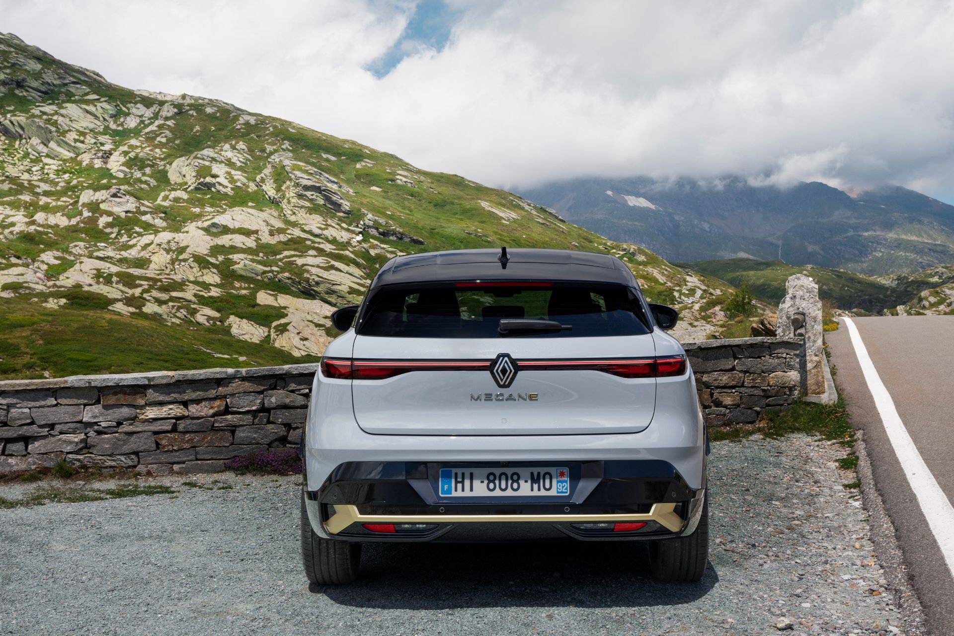2022 Renault Mégane E-Tech Unveiled As A Fully Electric Compact Crossover