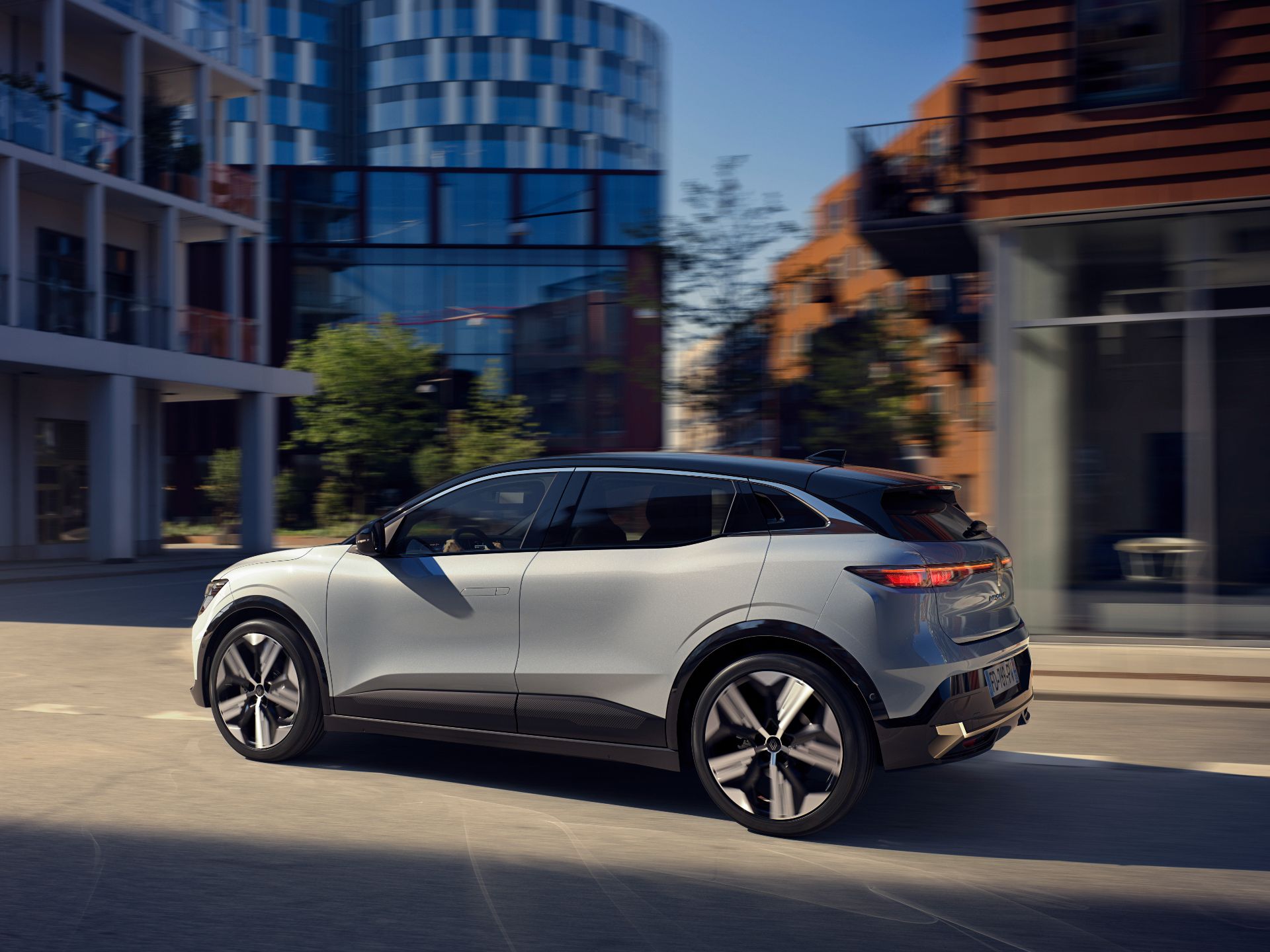 2022 Renault Mégane E-Tech Unveiled As A Fully Electric Compact Crossover