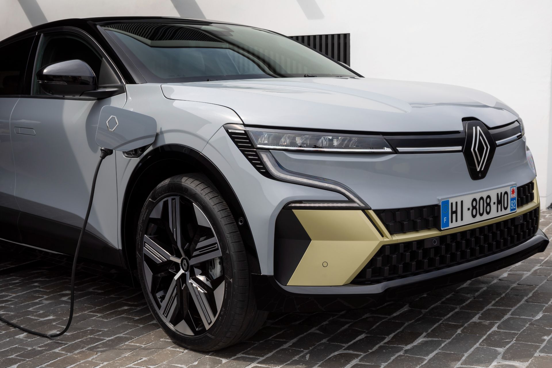 2022 Renault Mégane E-Tech Unveiled As A Fully Electric Compact Crossover