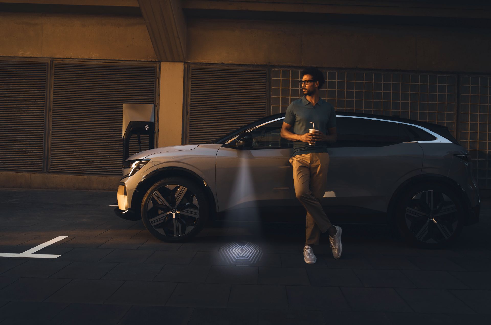 2022 Renault Mégane E-Tech Unveiled As A Fully Electric Compact Crossover