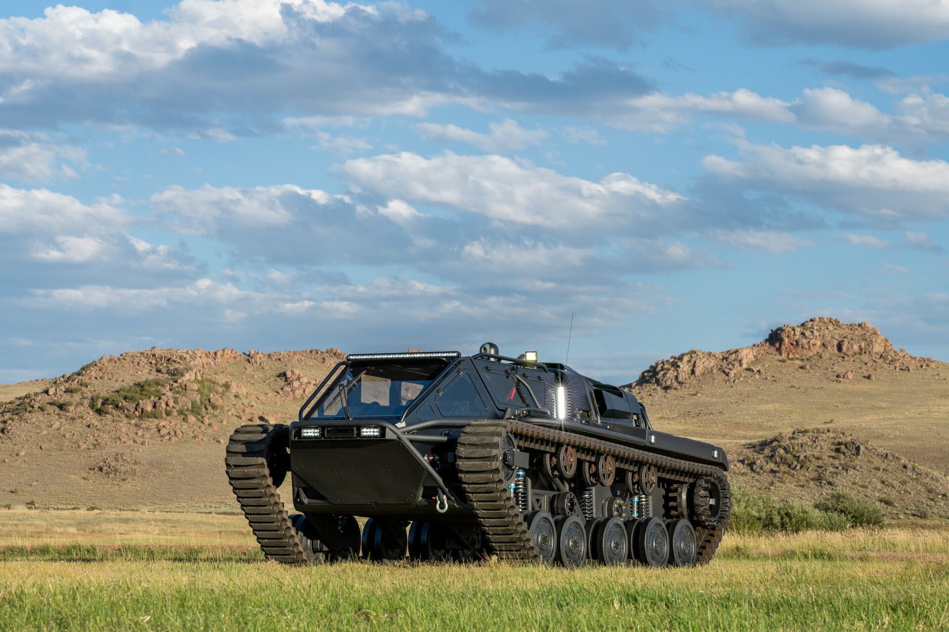 Insane Ripsaw EV3-F4 Recreational Tank Will Take You Anywhere, Anytime
