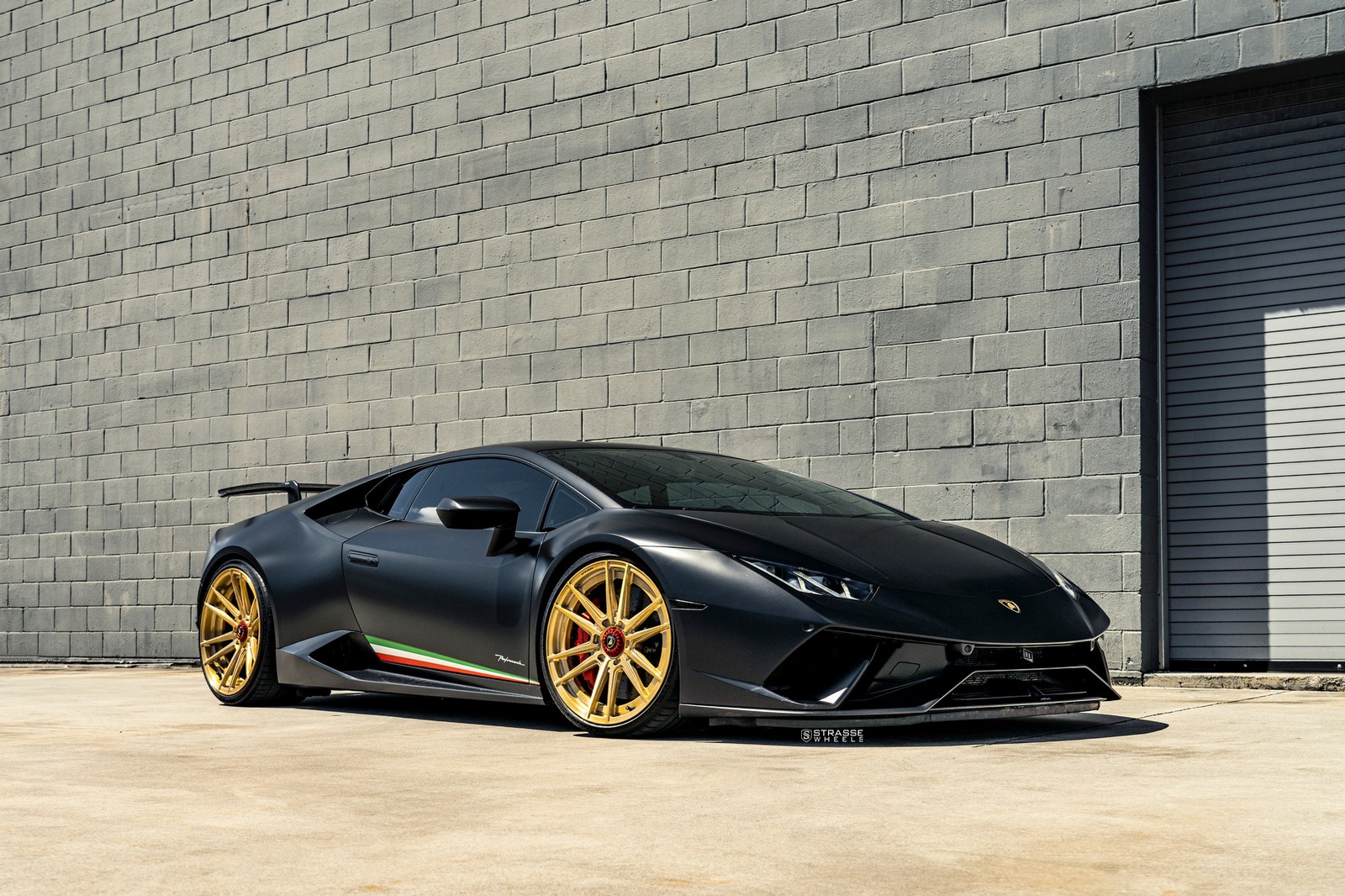 Nero Nemesis Twin Turbo Lamborghini Huracan Performante Looks Good On Golden Wheels