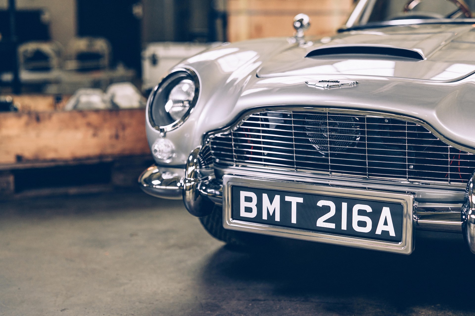 $125k ‘Toy’ Aston Martin DB5 James Bond Edition Fires Smoke, Has Fake Machine Guns Behind Headlights