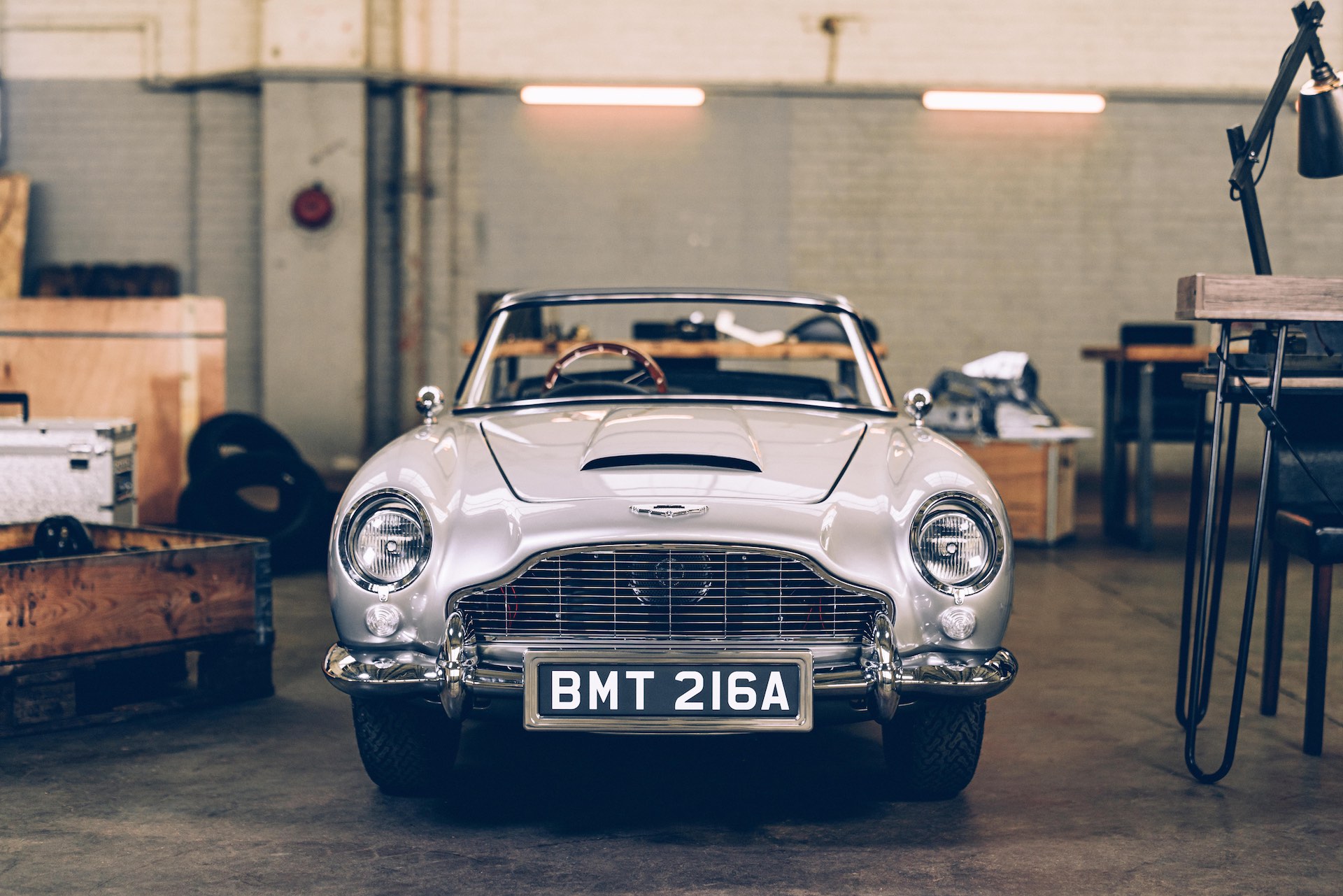 $125k ‘Toy’ Aston Martin DB5 James Bond Edition Fires Smoke, Has Fake Machine Guns Behind Headlights