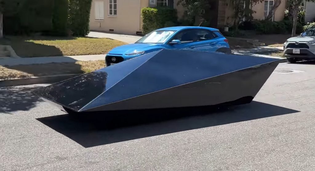 The Lo Res Car Looks Like An Extraterrestrial Lamborghini Countach From Area 51