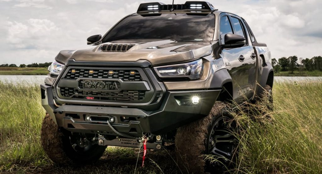  Rad’s “Pathfinder” Bodykit Gives Toyota Hilux Raptor-Rivaling Looks