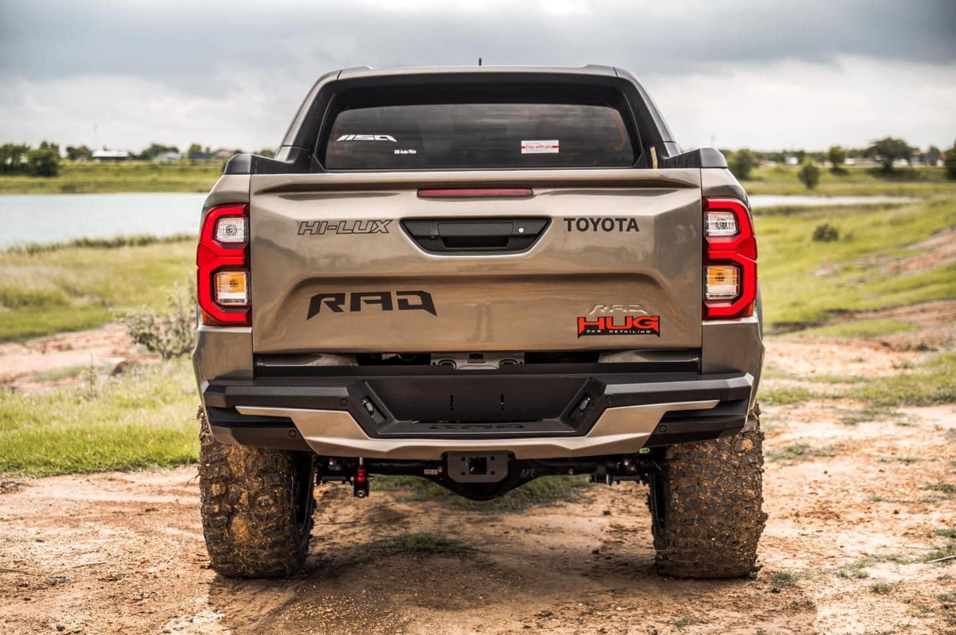 Rad’s “Pathfinder” Bodykit Gives Toyota Hilux Raptor-Rivaling Looks