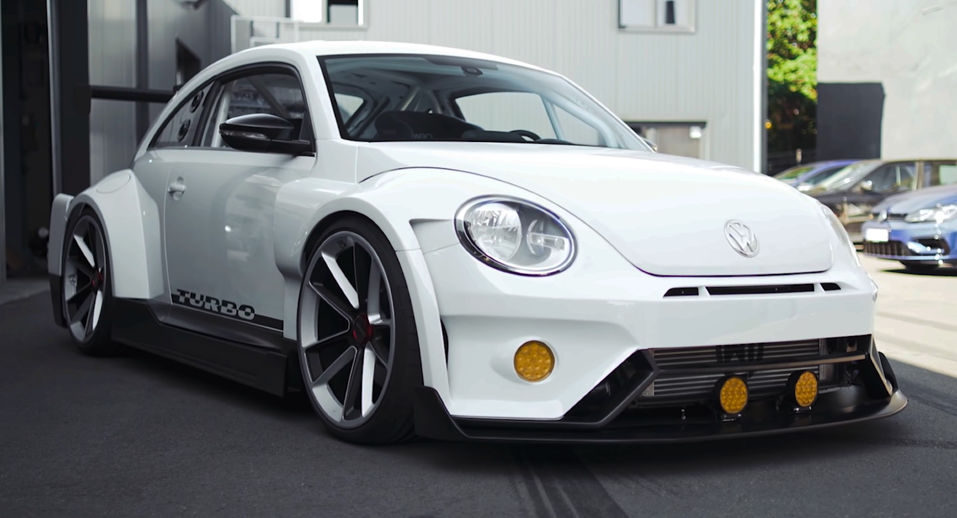 The First Vw Beetle Gt Conversion Is Complete And It Looks Ready For The Track Carscoops