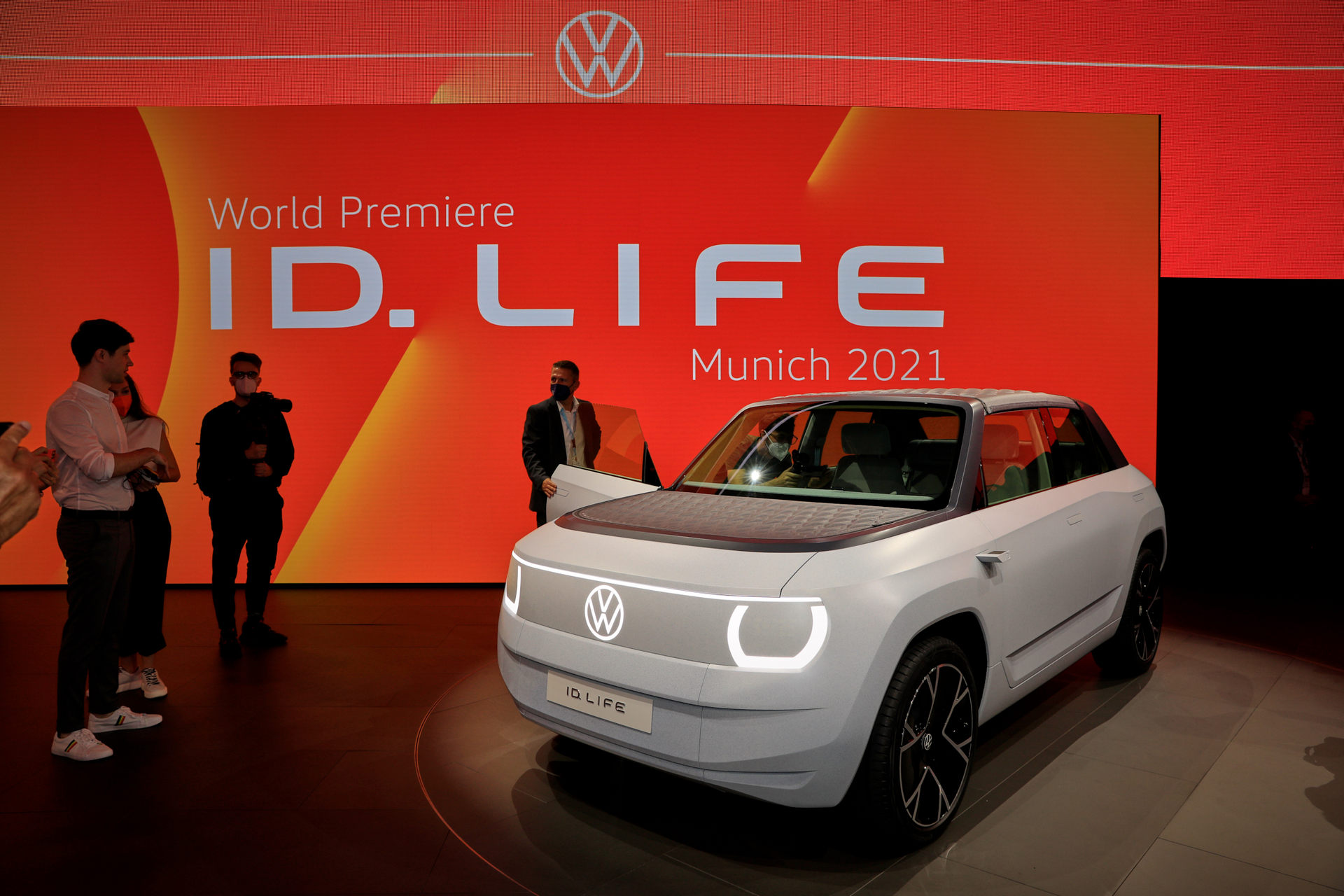 VW ID. LIFE Previews Small EV That Will Launch In 2025 Priced At Around €20,000