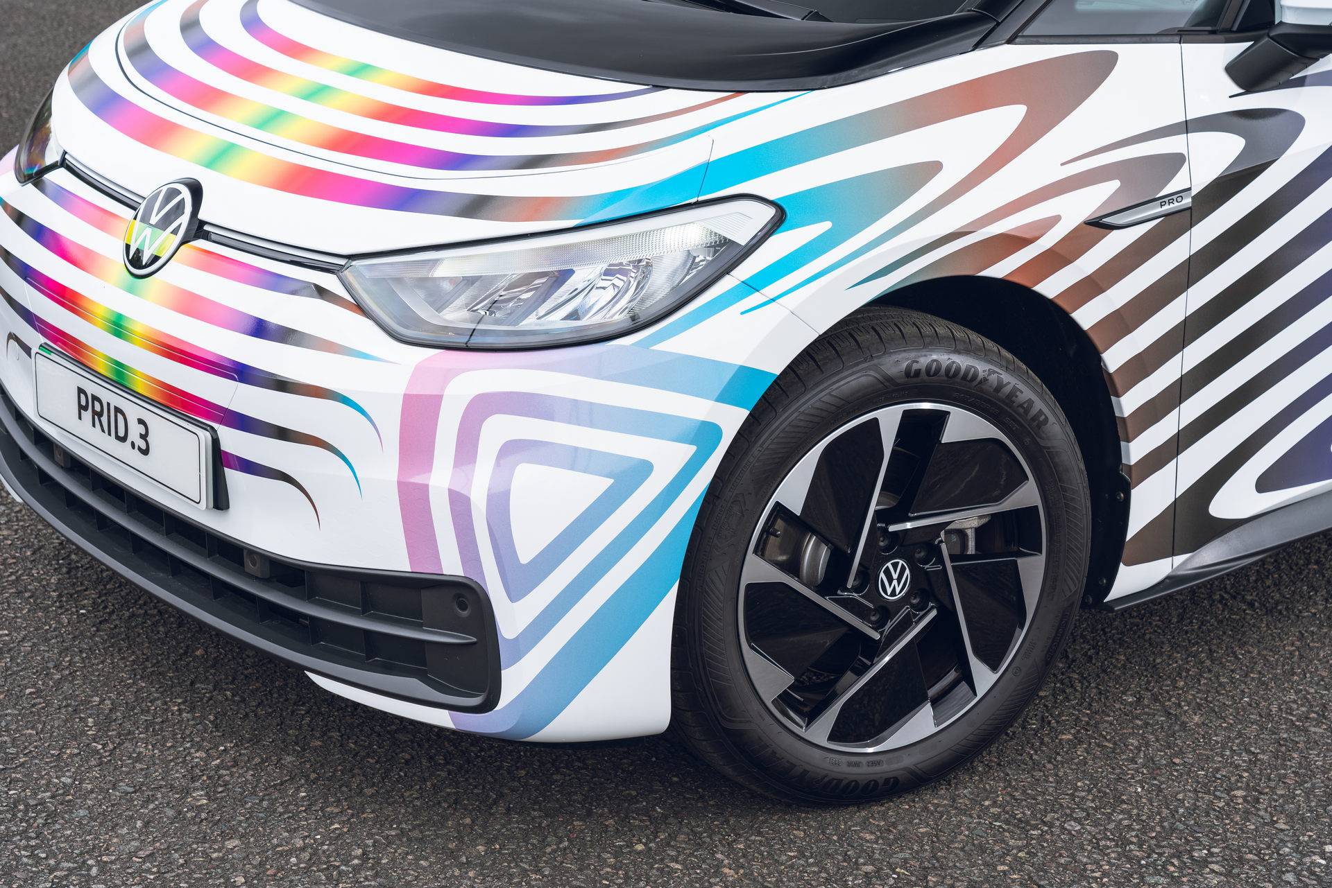 VW Celebrates UK’s Milton Keynes Pride Festival With Special PRID.3