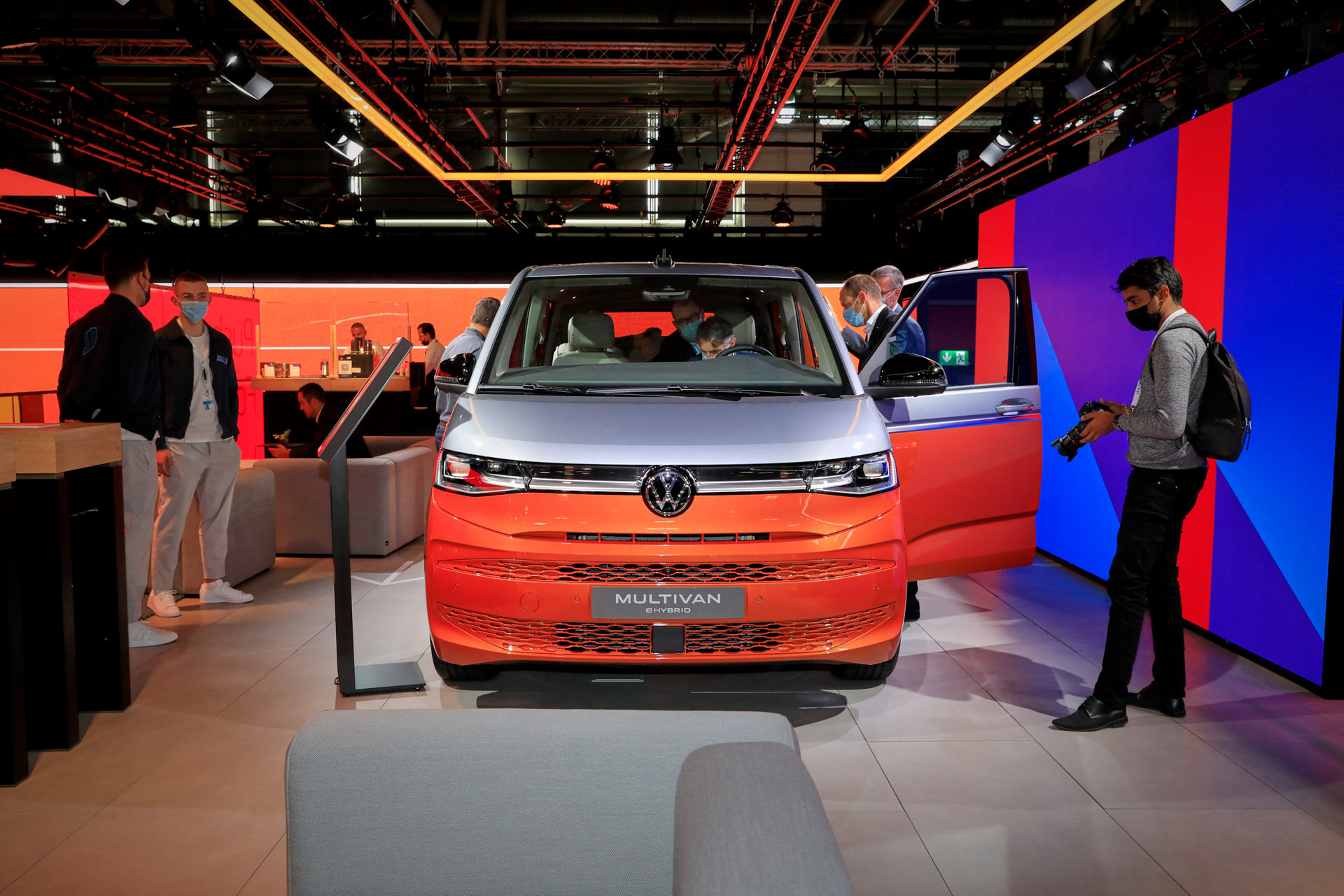 2022 VW T7 Multivan Arrives With Modern Tech, PHEV Powertrain