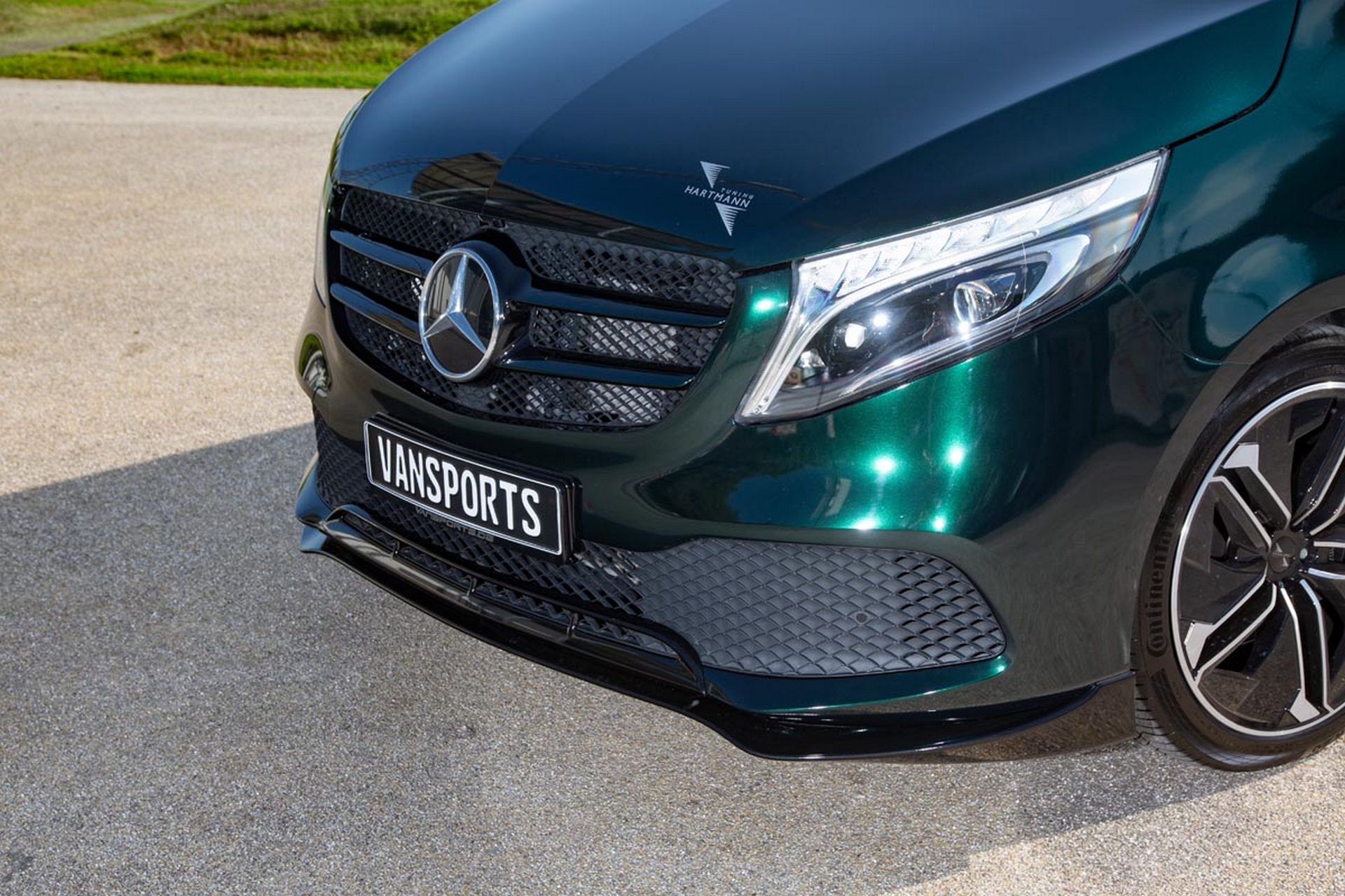 VanSports Amps Up The V300d Diesel And All-Electric e-Vito Mercedes-Benz Vito