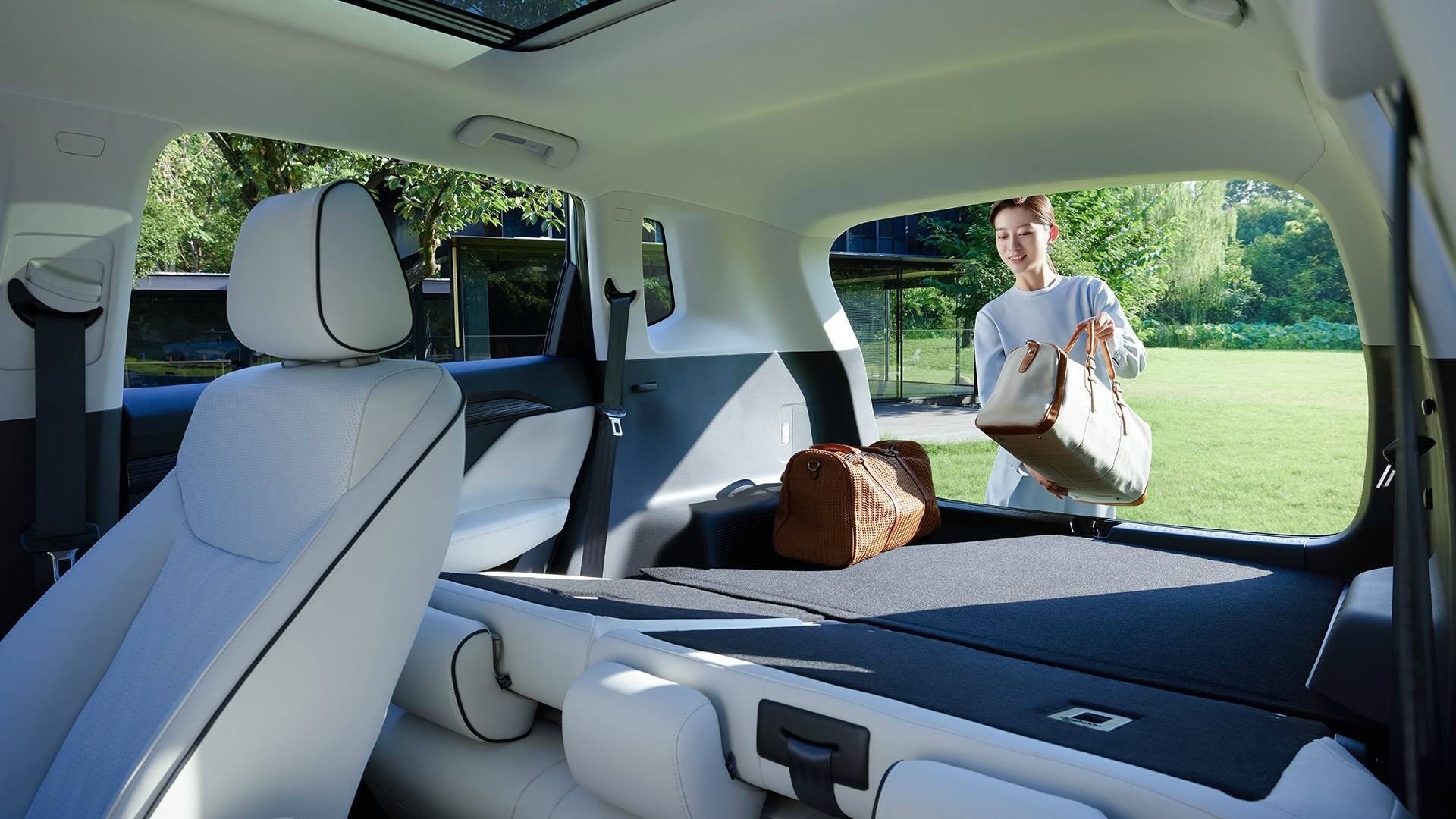 Wuling Launches New Asta Crossover In China