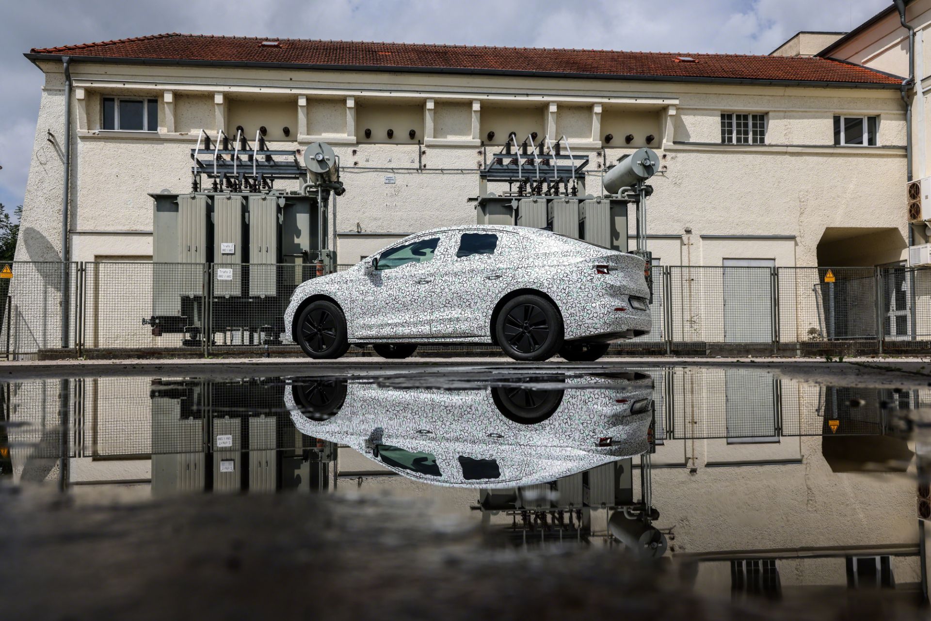 Skoda Enyaq Coupé iV Shows Aerodynamic Shape Ahead Of January 31 Debut