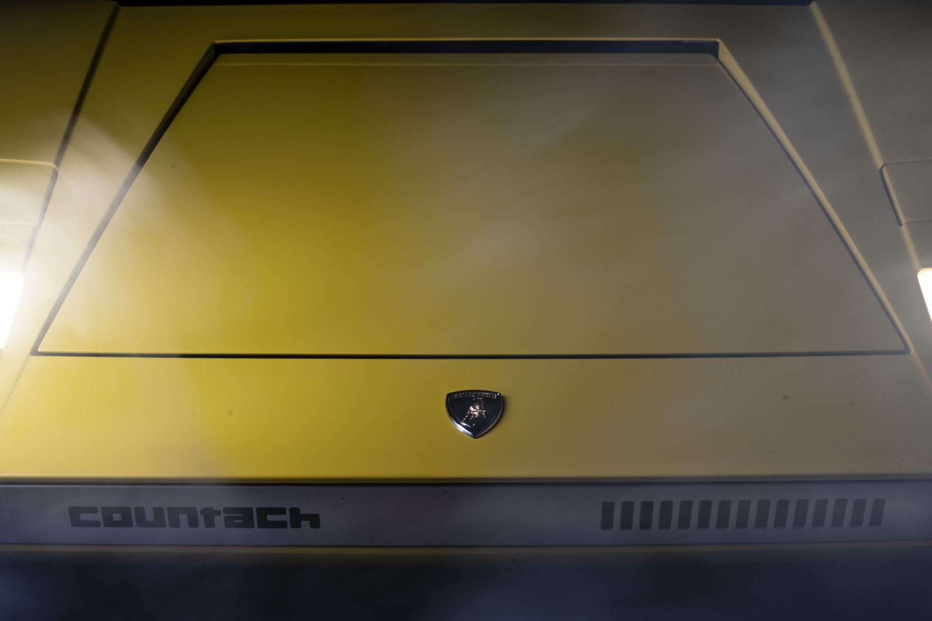 Lamborghini Makes Sure The Countach LP 500 Runs As It Should During Track Shakedown