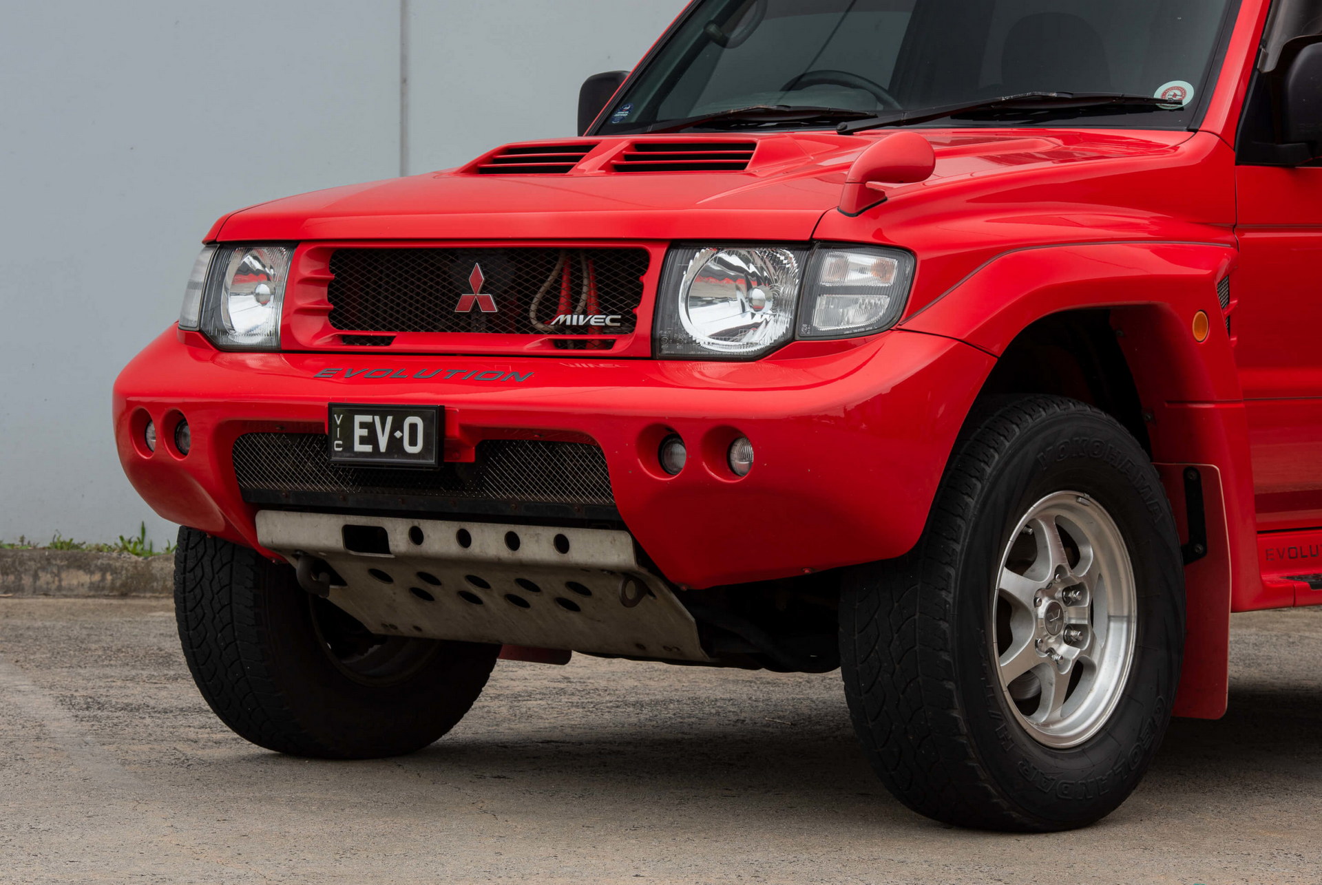 1997 Mitsubishi Pajero Evo Is A Reminder Of The Brand’s Dakar-Dominating Days