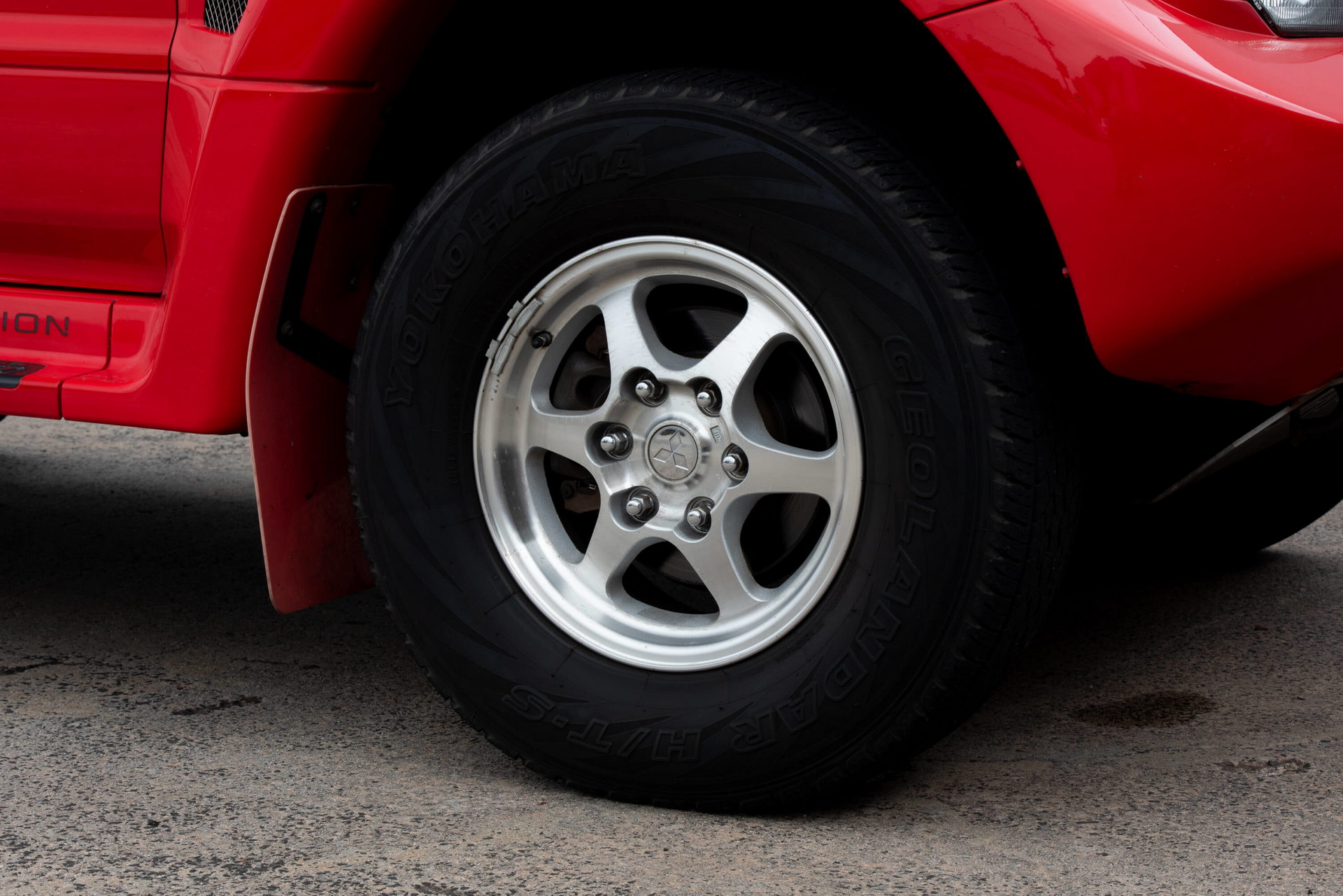 1997 Mitsubishi Pajero Evo Is A Reminder Of The Brand’s Dakar-Dominating Days