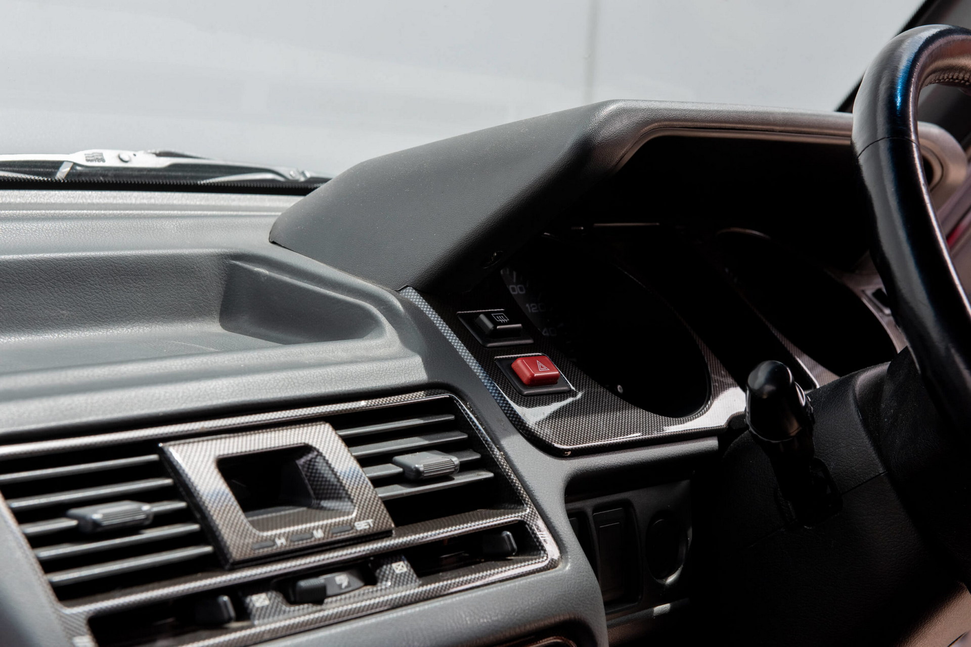 1997 Mitsubishi Pajero Evo Is A Reminder Of The Brand’s Dakar-Dominating Days