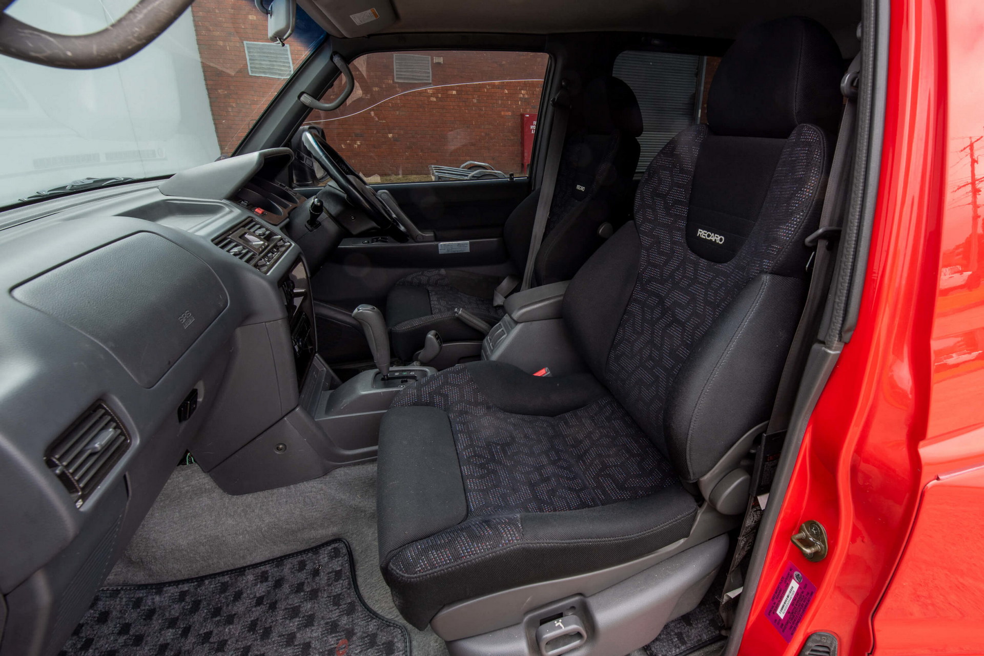 1997 Mitsubishi Pajero Evo Is A Reminder Of The Brand’s Dakar-Dominating Days