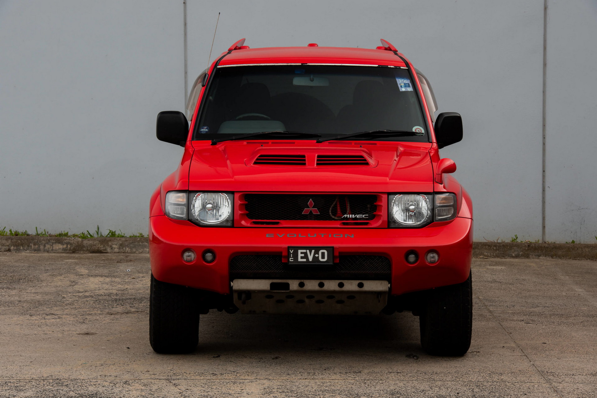 1997 Mitsubishi Pajero Evo Is A Reminder Of The Brand’s Dakar-Dominating Days
