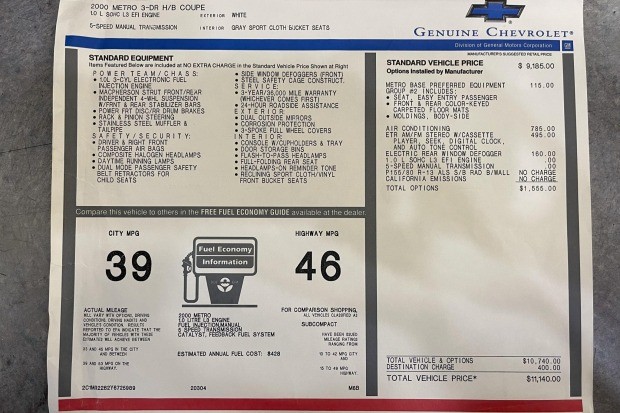 This 400 Mile Chevy Metro Hatchback Is An Economy Car Time Capsule From 2000