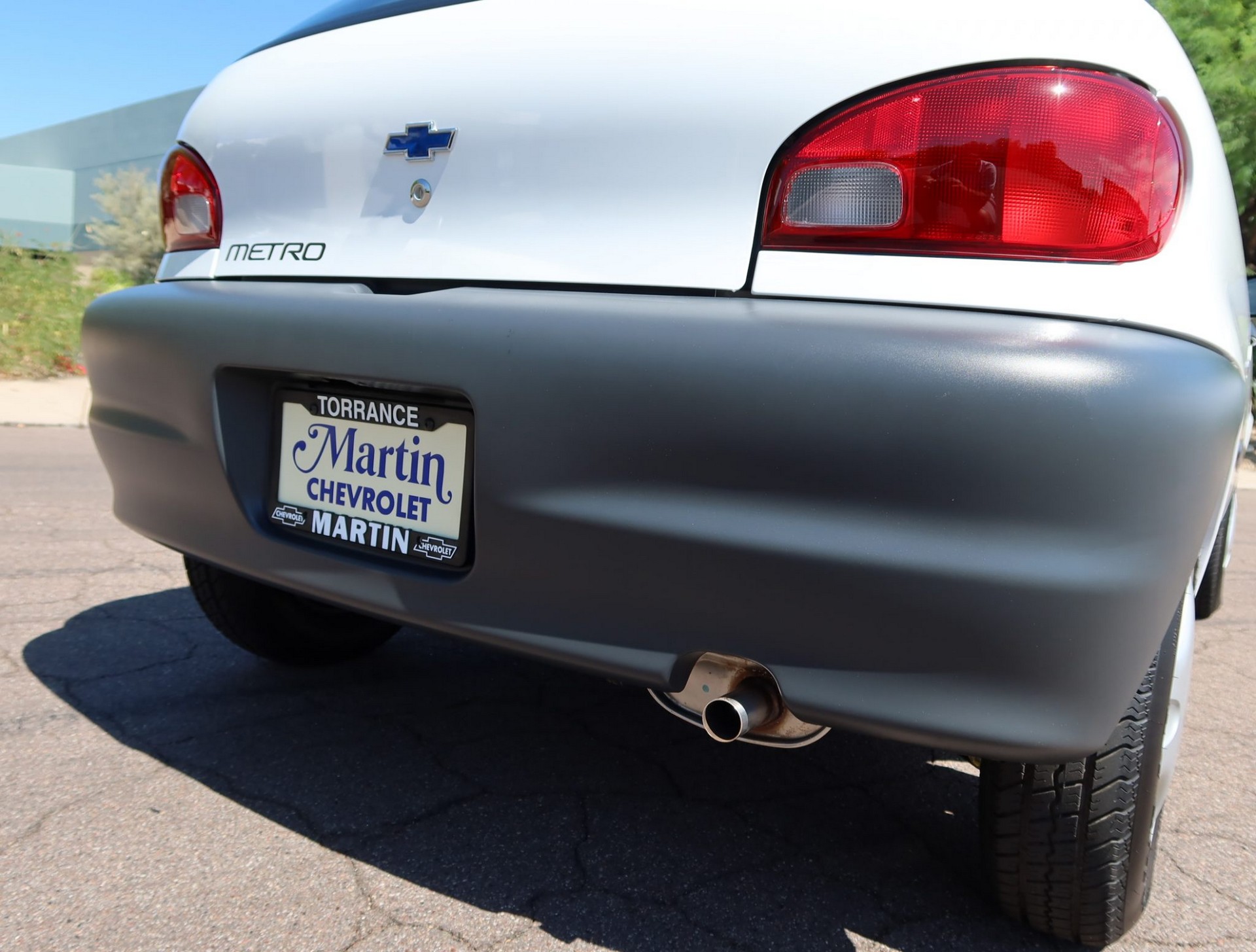 This 400 Mile Chevy Metro Hatchback Is An Economy Car Time Capsule From 2000