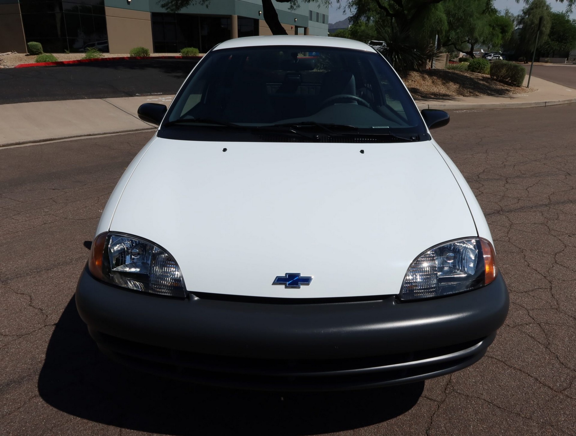 This 400 Mile Chevy Metro Hatchback Is An Economy Car Time Capsule From 2000