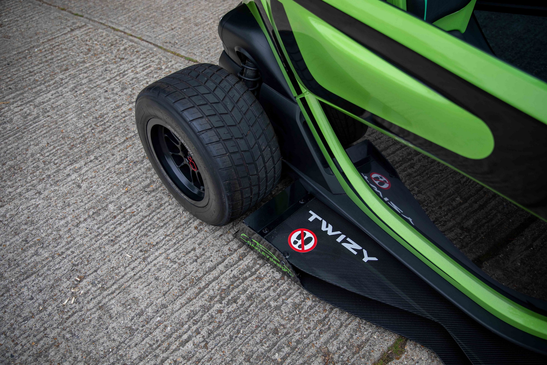 This 1-Of-5 Custom Renault Twizy Is Doing Its Best Impression Of An F1 Car
