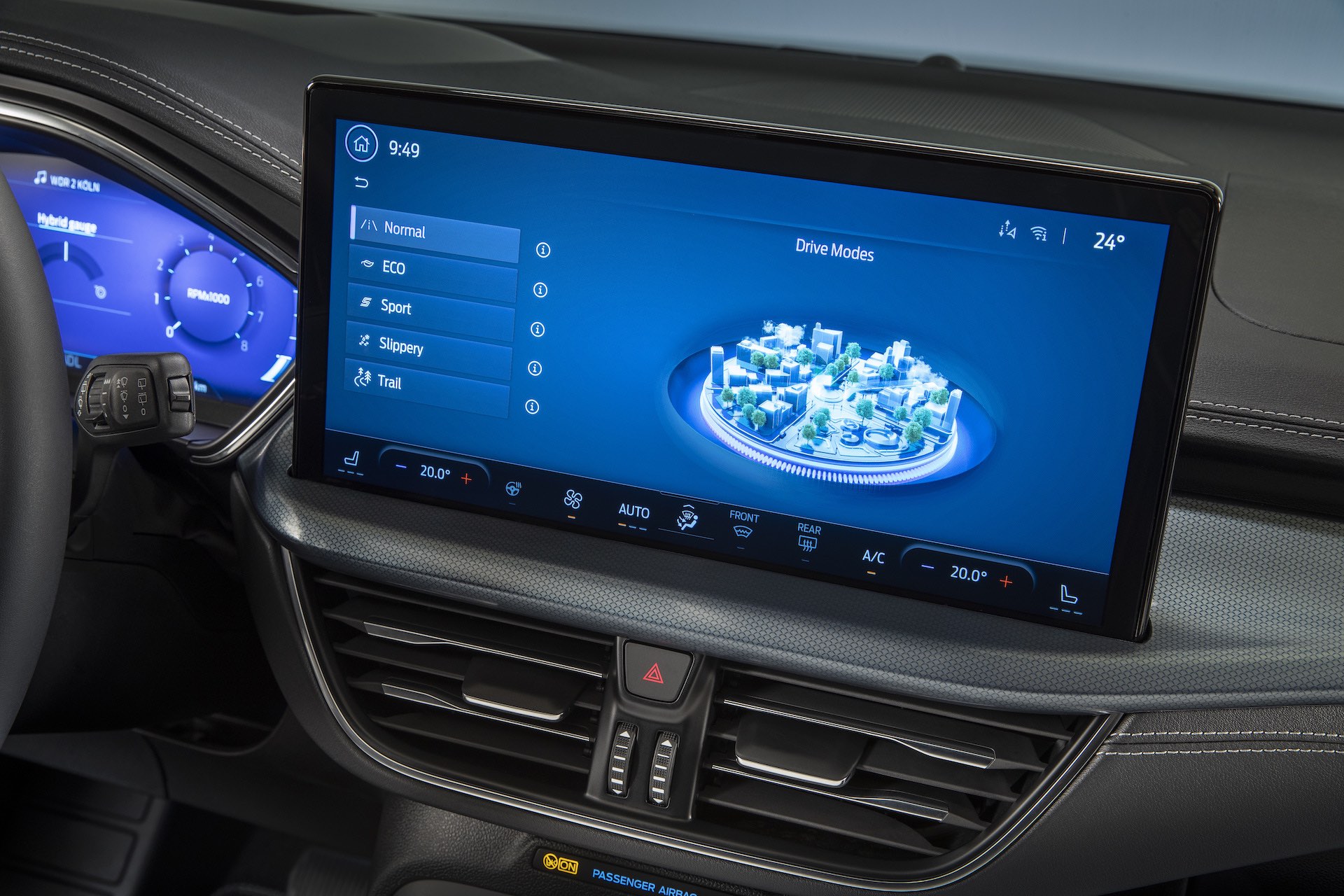 2022 Ford Focus Gets Huge Screen, 7-Speed DCT For Mild Hybrids; ST Gains £3600, Loses Recaros