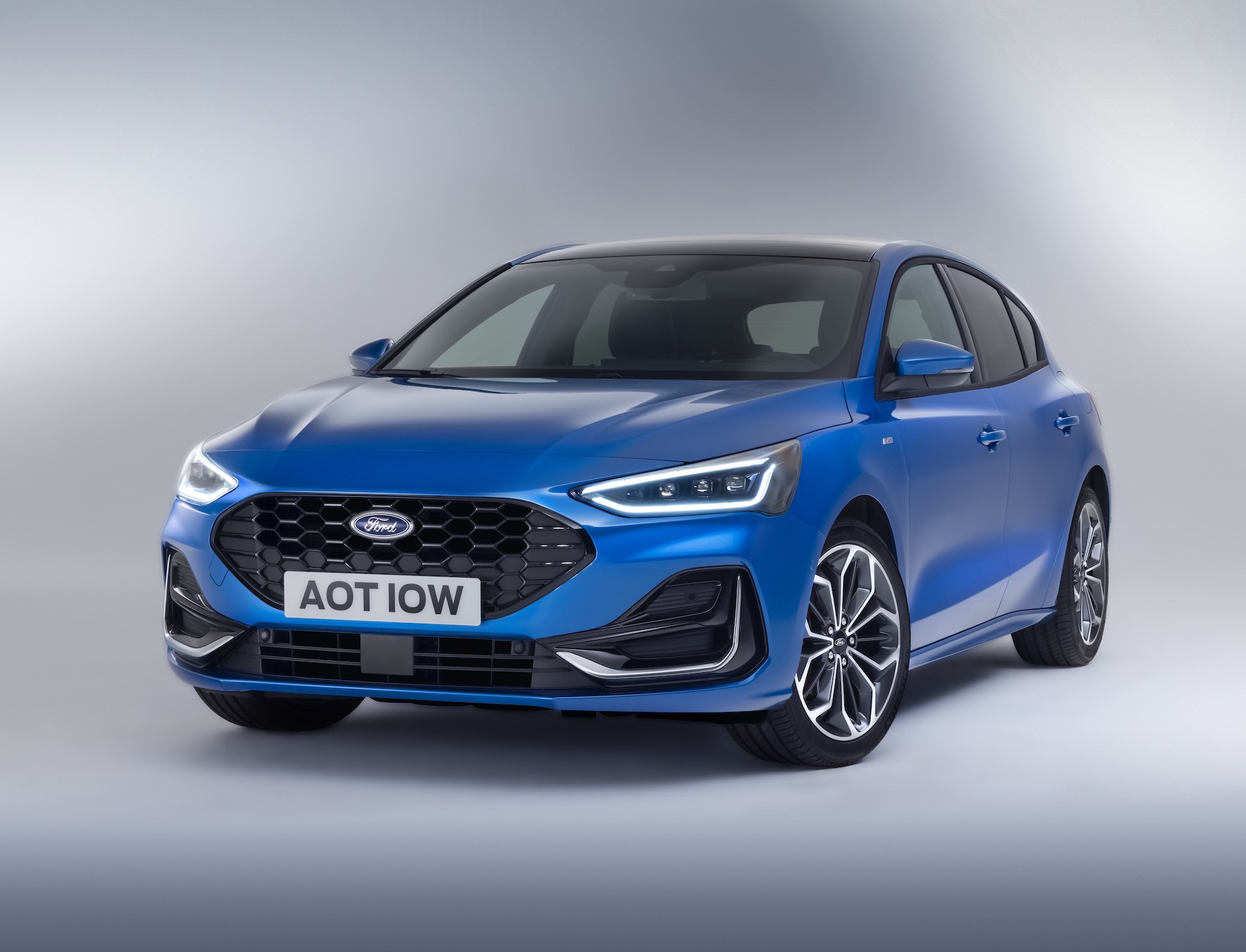 2022 Ford Focus Gets Huge Screen, 7-Speed DCT For Mild Hybrids; ST Gains £3600, Loses Recaros