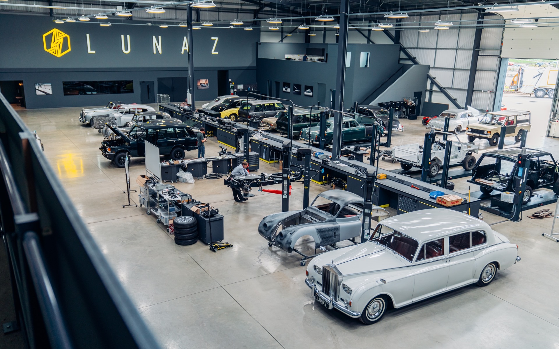 Lunaz Converts Aston Martin’s Classic DB6 Into A Million-Dollar EV