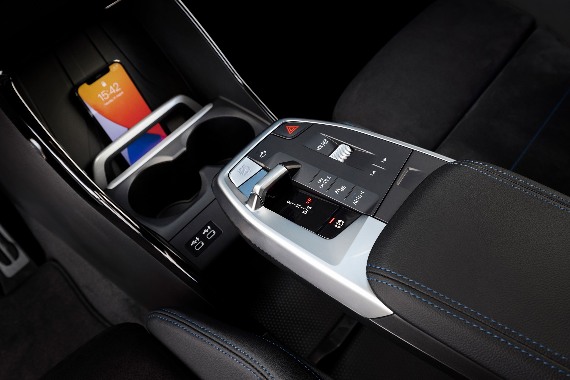 2022 BMW 2-Series Active Tourer Debuts With Massive Grille, New Tech And Plug-In Hybrid Power